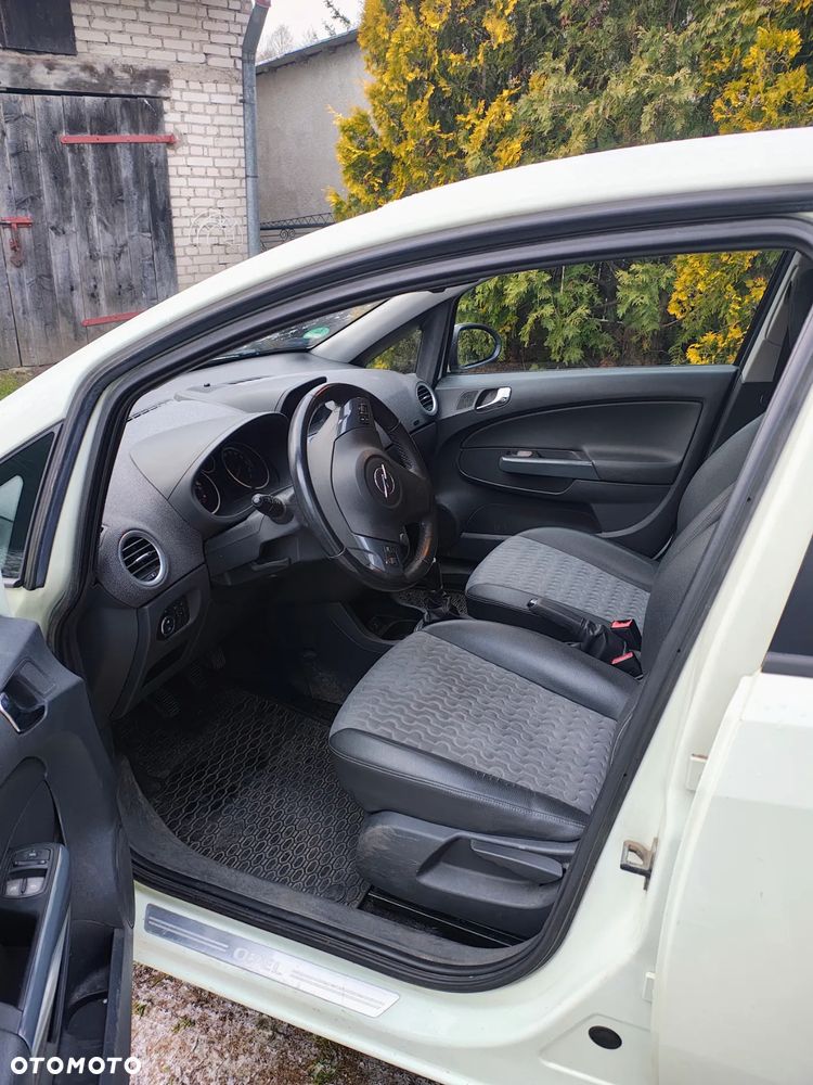 Opel Corsa 1.7 CDTI Cosmo - 8