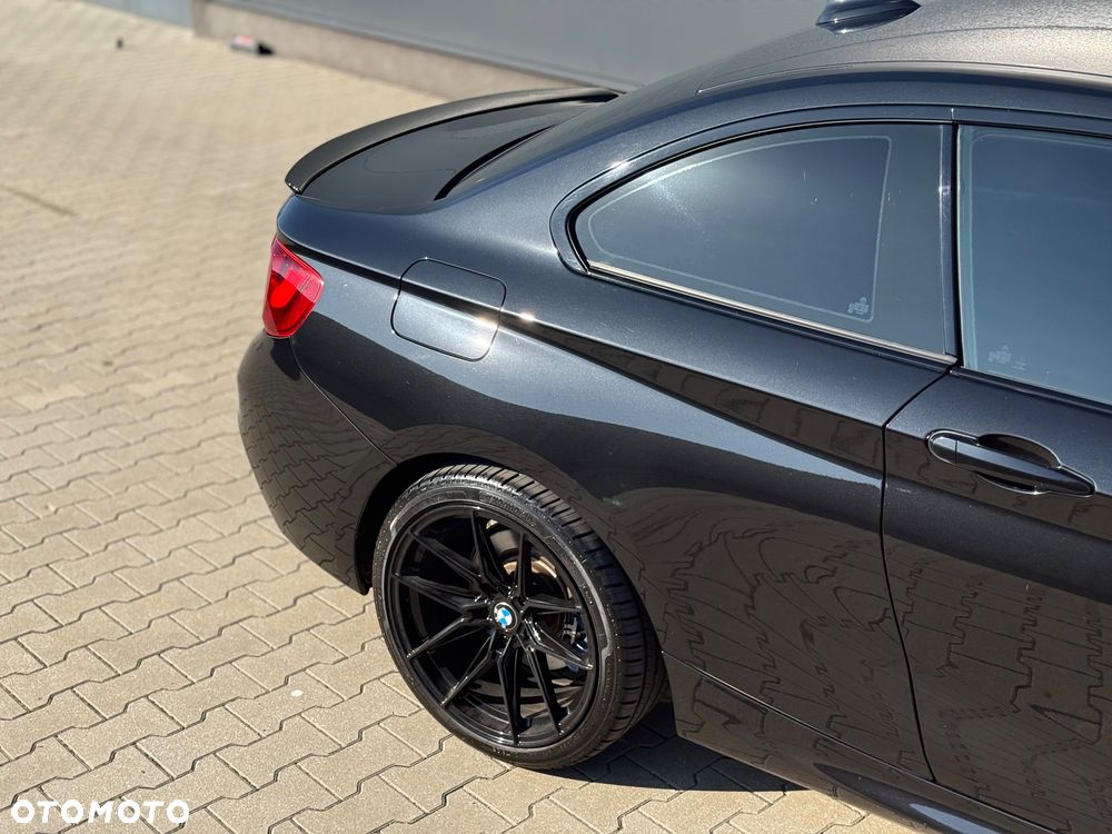 BMW Seria 2 220d - 7