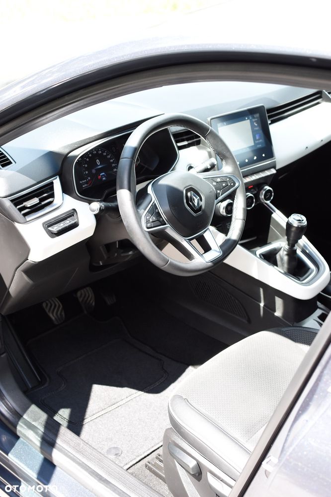 Renault Clio TCe 90 EVOLUTION - 30