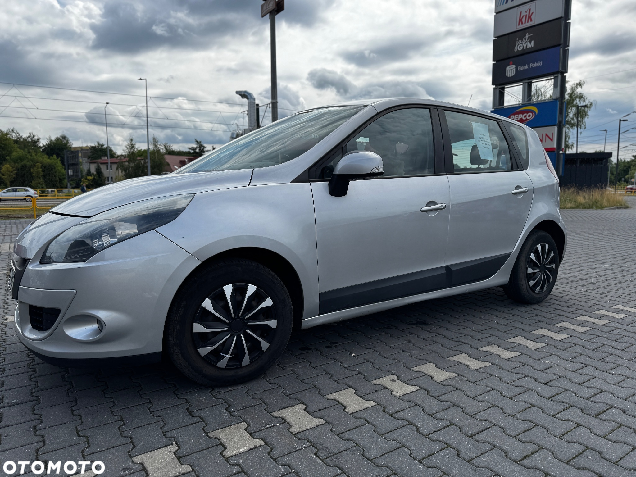 Renault Scenic 1.5 dCi Avantage - 11