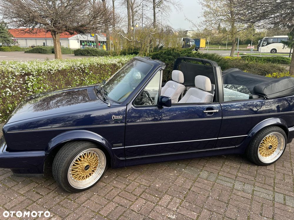Volkswagen Golf - 24
