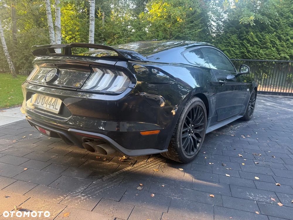 Ford Mustang - 5