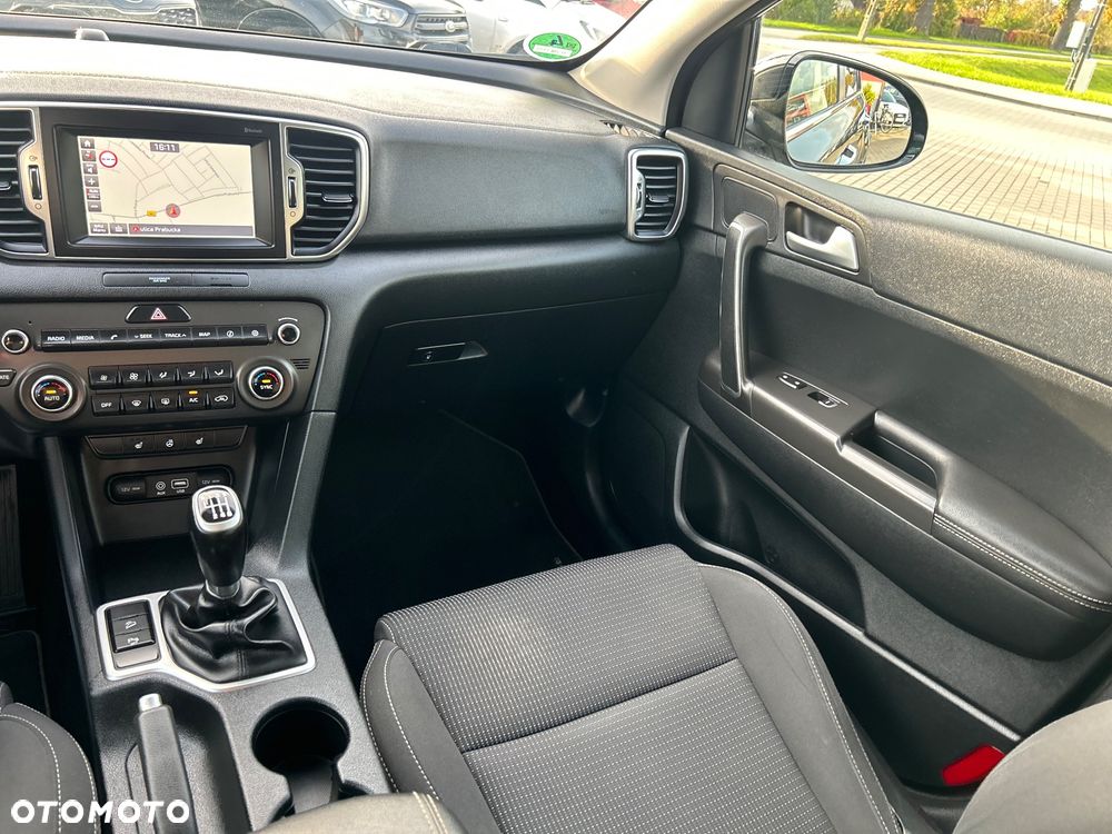 Kia Sportage 1.6 GDI 2WD Attract - 16