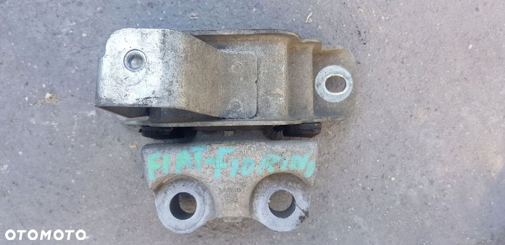 łapa poduszka skrzyni do fiat fiorino 1.3 - 1