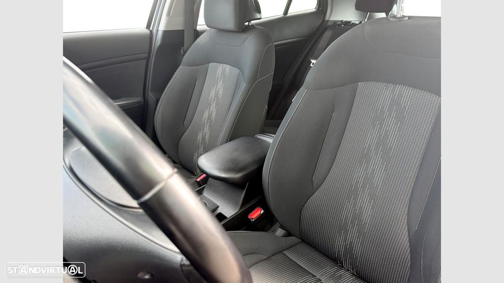 Kia Sportage 1.6 T-GDi Drive - 12