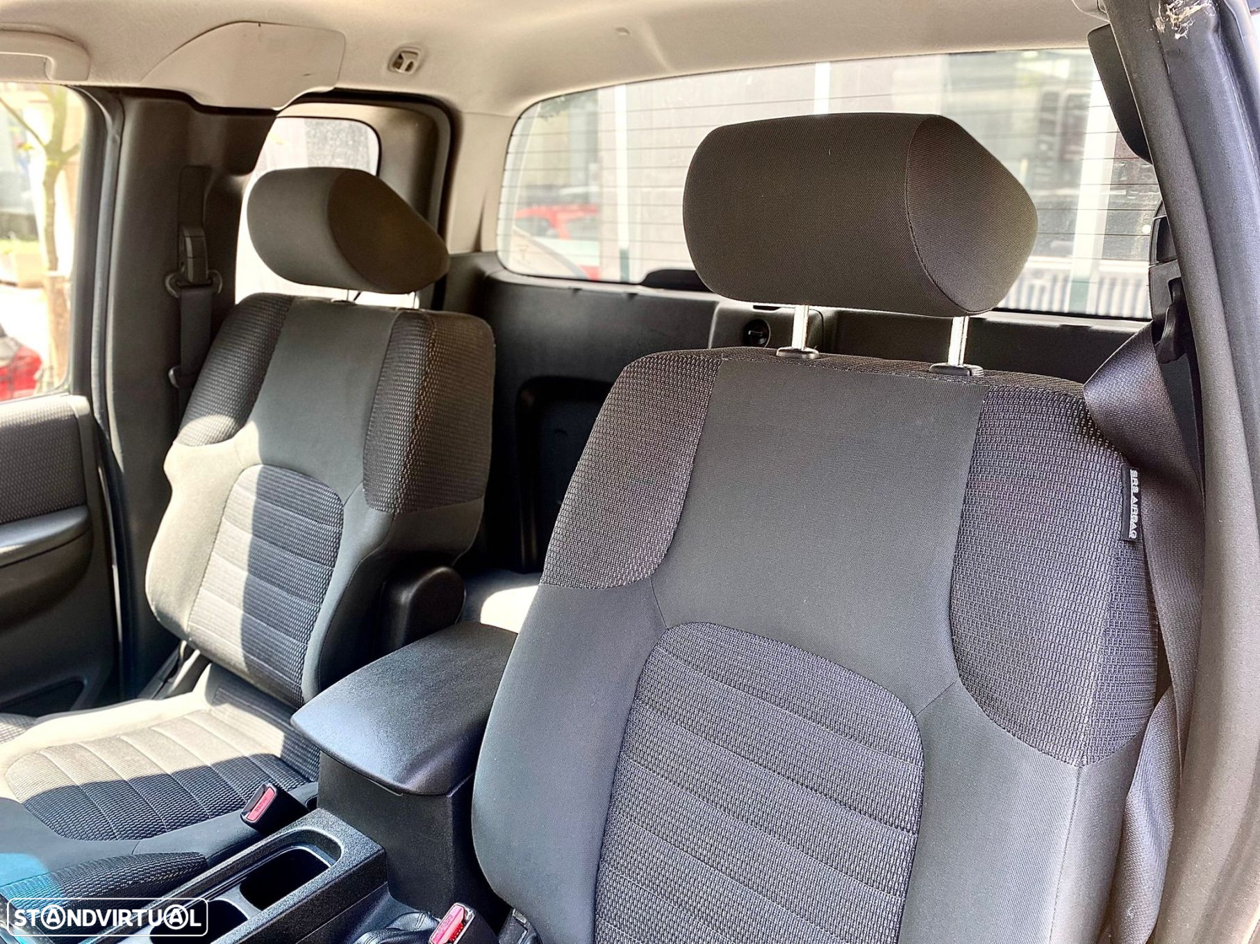 Nissan Navara 2.5 dCi KC SE 4WD - 16