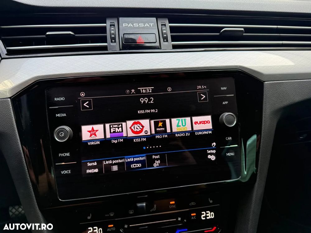 Volkswagen Passat - 21