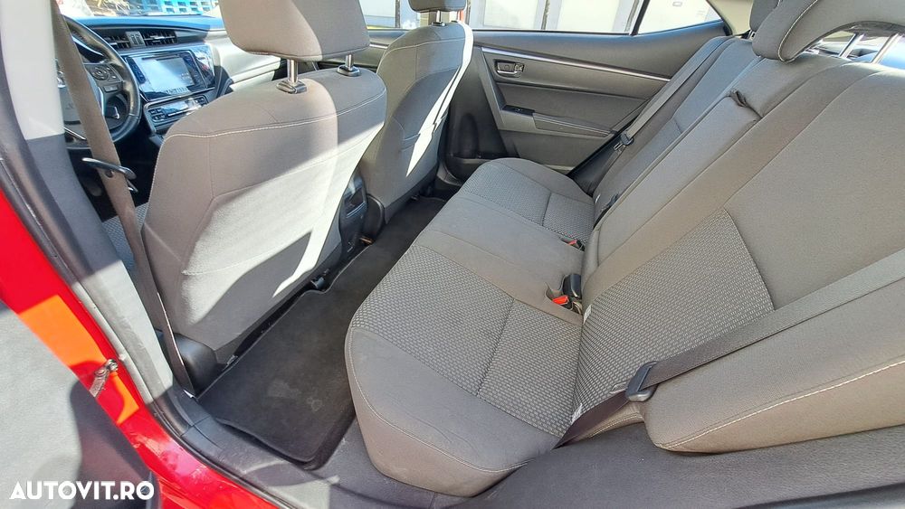 Toyota Corolla 1.4 D-4D Luna - 11