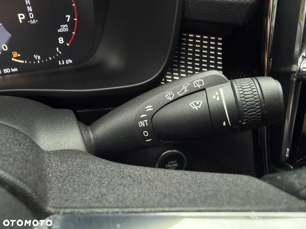 Volvo XC 40 T5 AWD Geartronic R-Design - 26