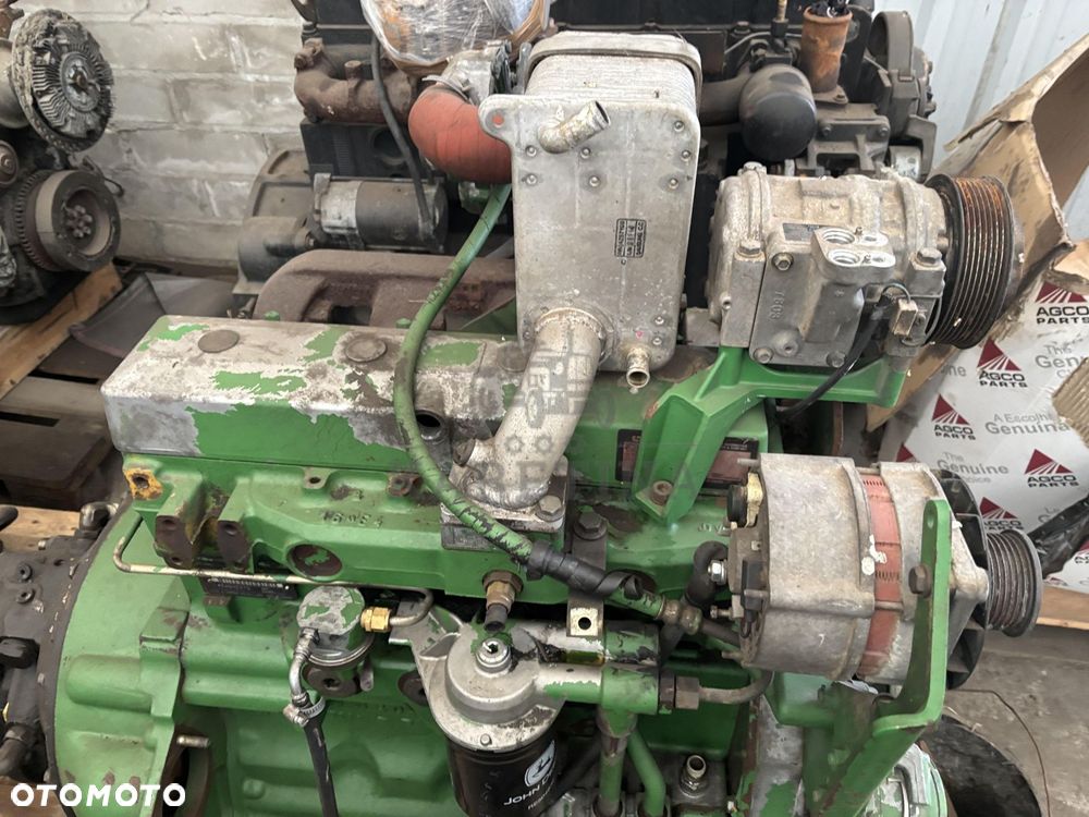 John Deere 3200, 3220, 3400 Silnik Słupek Blok Koło Zamachowe Kolektor Wał Wałek 4045HZ275 - 3