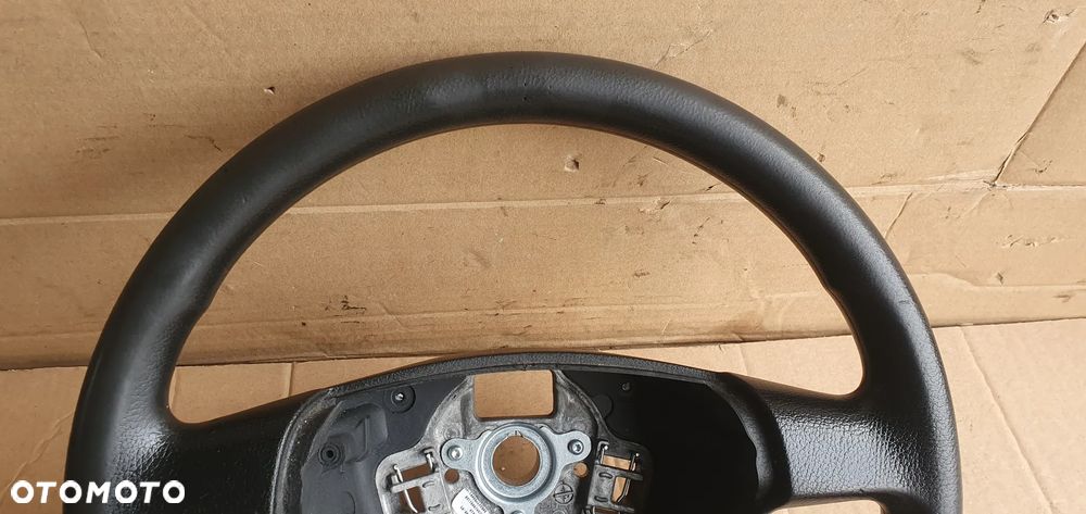 Kierownica czteroramienna VW Passat B6 3C04190911QB - 5