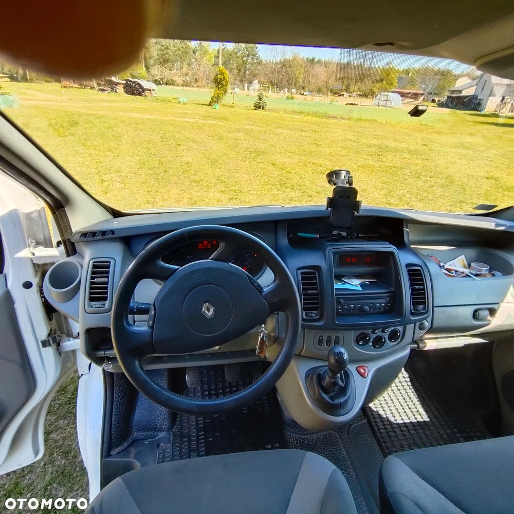 Renault Trafic - 13