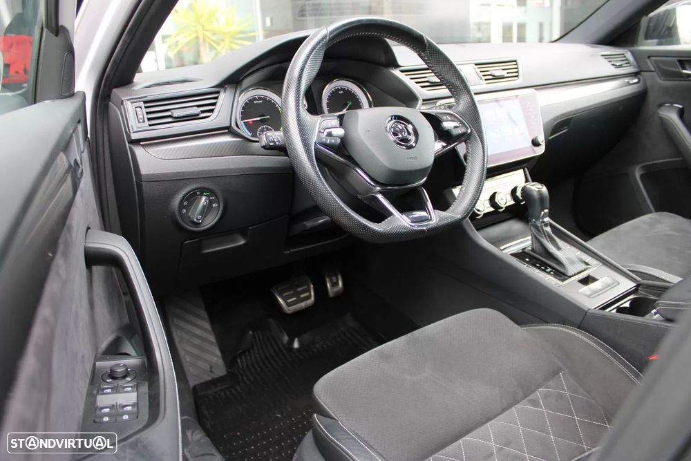 Skoda Superb 1.4 TSI iV Sportline DSG - 4