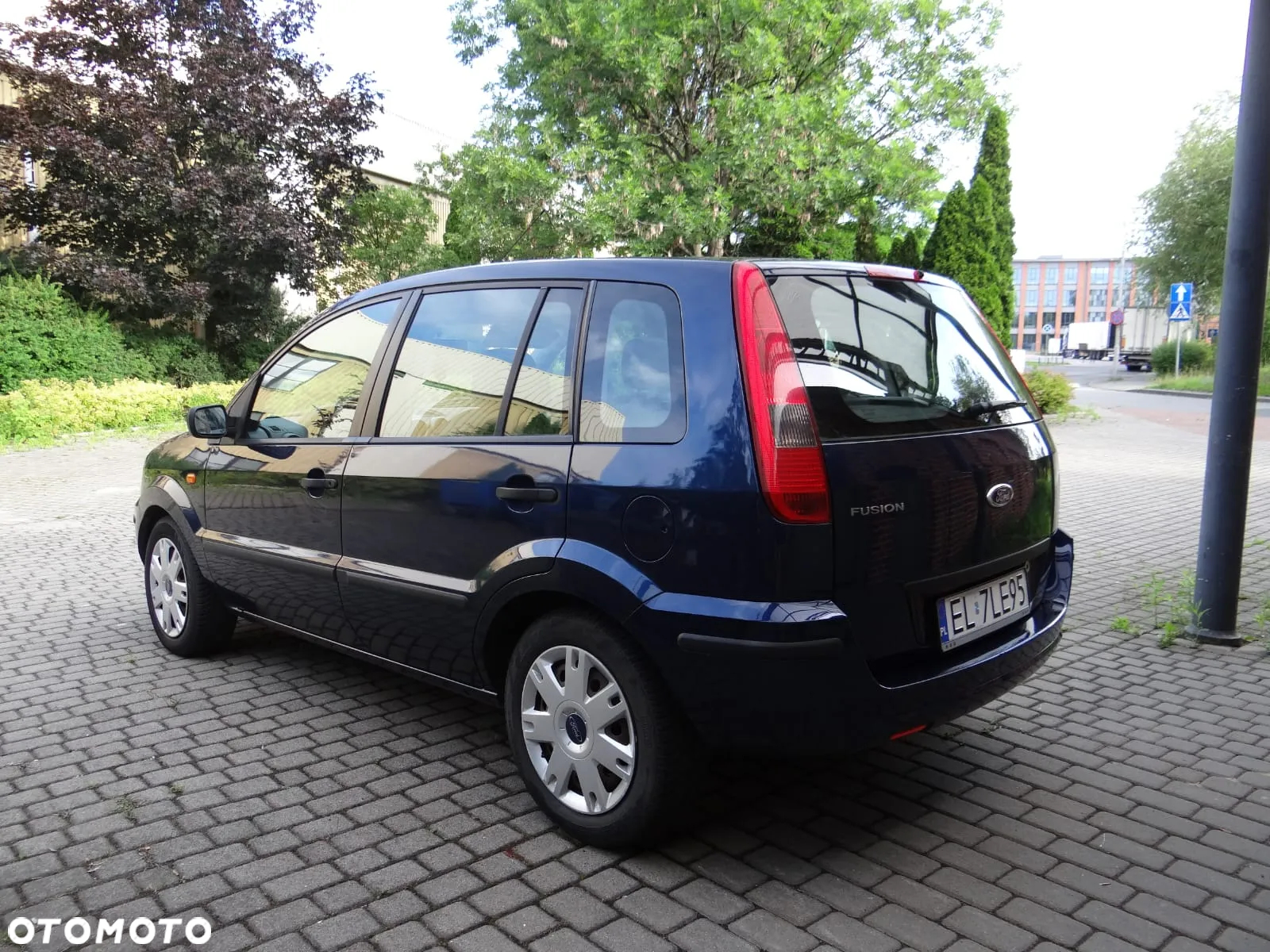 Ford Fusion 1.6 Trend - 12