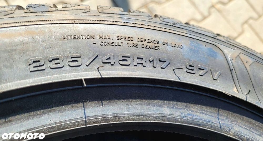 2x Goodyear UltraGrip Performance  235/45R17 97V XL Z402A - 7