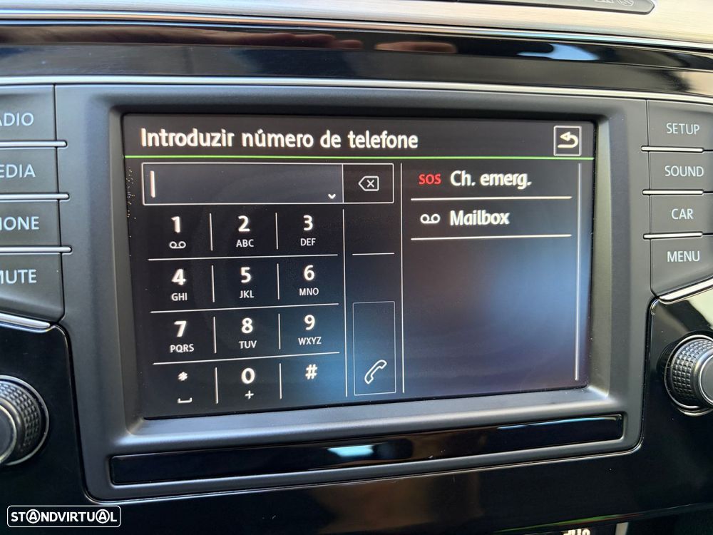VW Passat Variant 2.0 TDI Highline DSG - 27