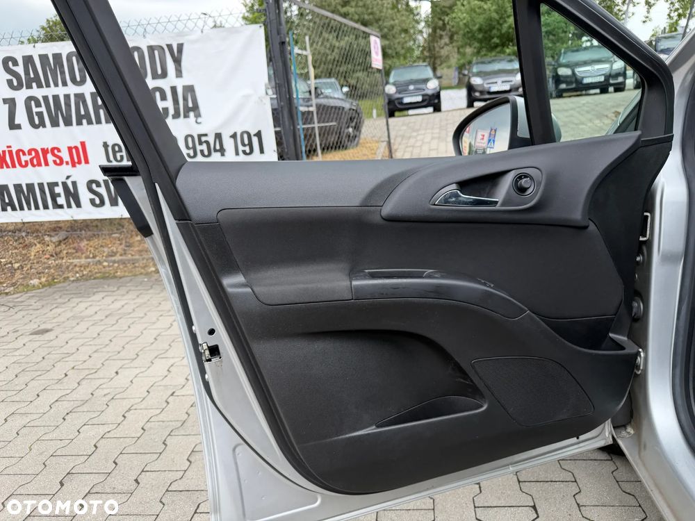 Opel Meriva 1.4 Cosmo - 19