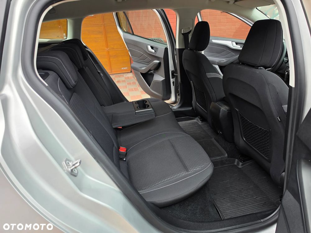 Ford Focus - 22