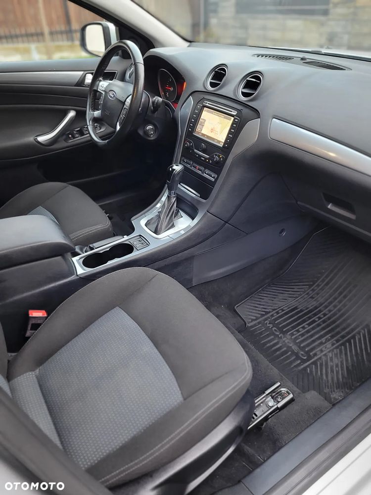 Ford Mondeo 2.0 TDCi ECOnetic Trend - 34