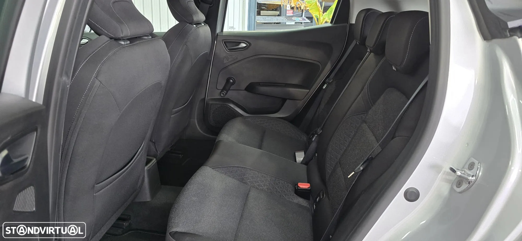 Renault Clio 1.5 Blue dCi Intens - 13
