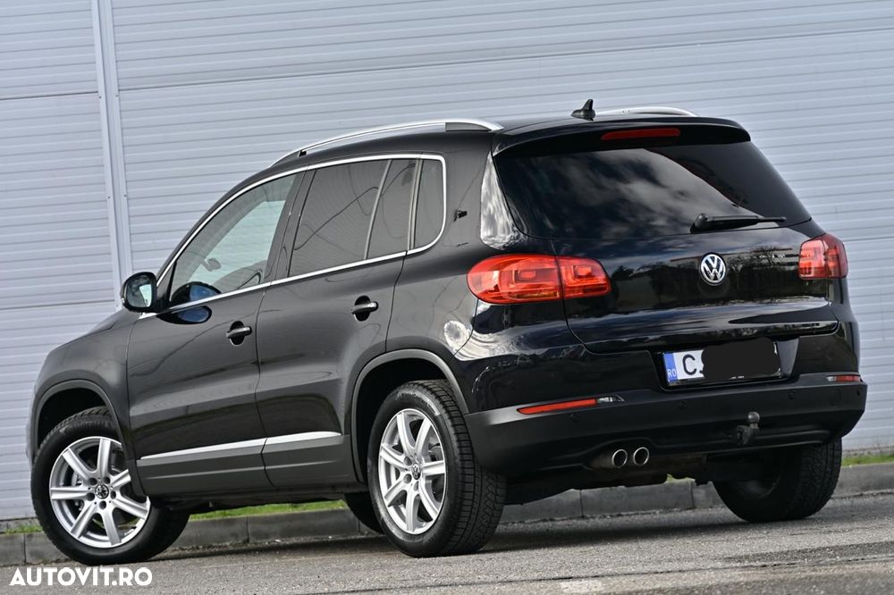 Volkswagen Tiguan 2.0 TDI DPF 4Motion BlueMotion Technology DSG Lounge Sport & Style - 2