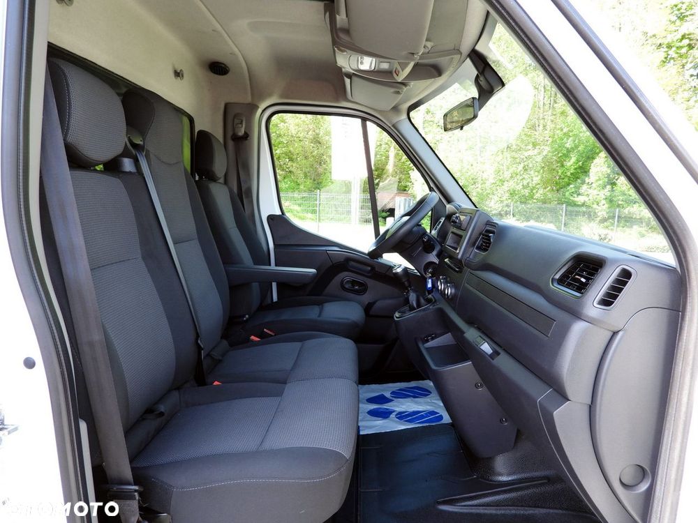 Renault MASTER  PLANDEKA 10 PALET WEBASTO TEMPOMAT LEDY PNEUMATYKA KLIMATYZACJA  165KM - 37