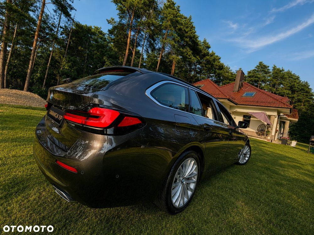 BMW Seria 5 520d Luxury Line - 3