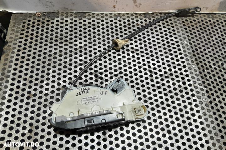 Broasca usa fata stanga 5K1837015E 5K1837015E Volkswagen VW Jetta 6 [ - 1