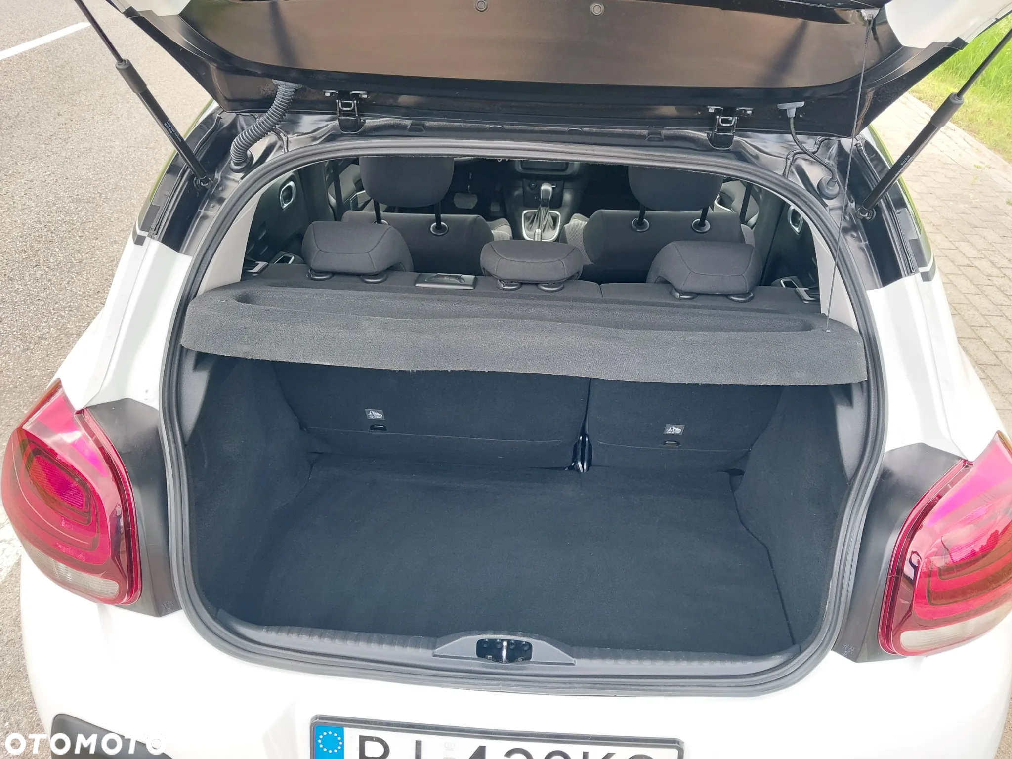 Citroën C3 Pure Tech 110 S&S EAT6 ELLE - 13
