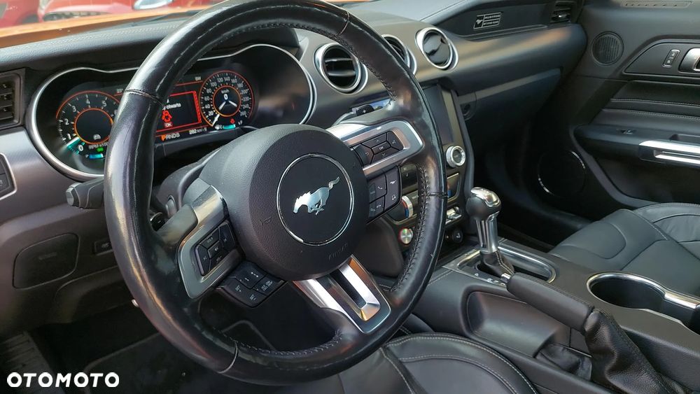 Ford Mustang 5.0 V8 GT - 16