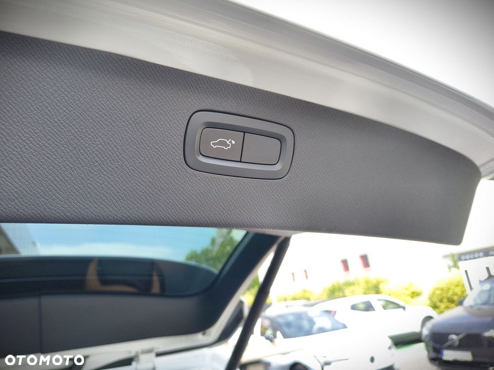 Volvo XC 90 - 31
