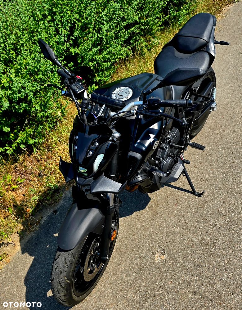 Yamaha MT - 9