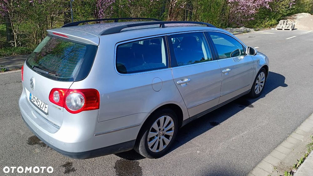 Volkswagen Passat 2.0 TDI DPF BlueMot Trendline - 3