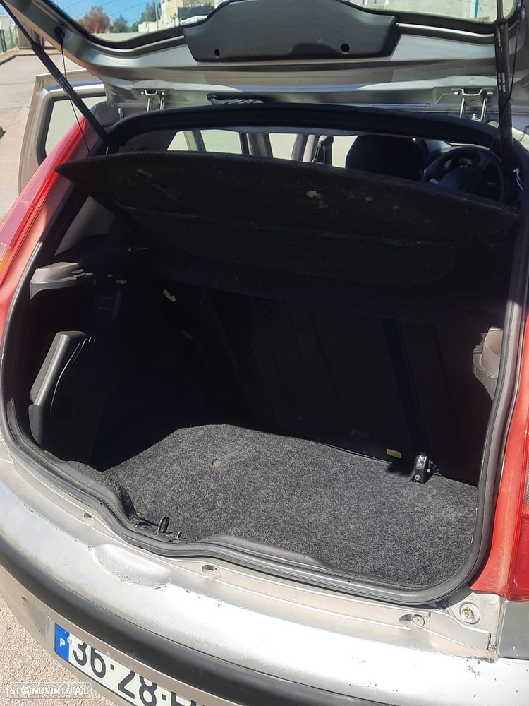 Fiat Punto 1.2 16V HLX - 13