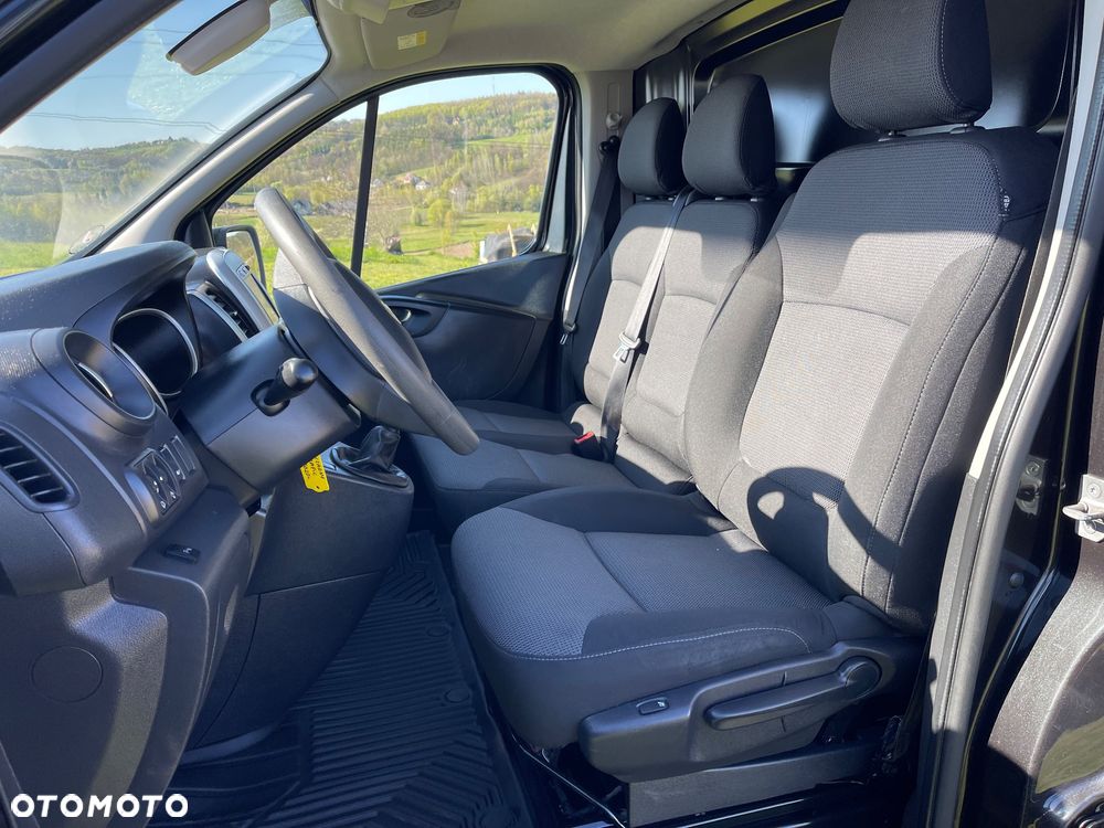 Renault Trafic - 22