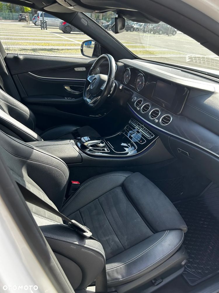 Mercedes-Benz Klasa E 220 d 9G-TRONIC - 9