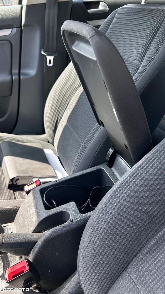 Volkswagen Jetta 1.9 TDI Comfortline - 21