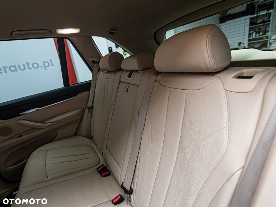 BMW X5 xDrive40d - 25