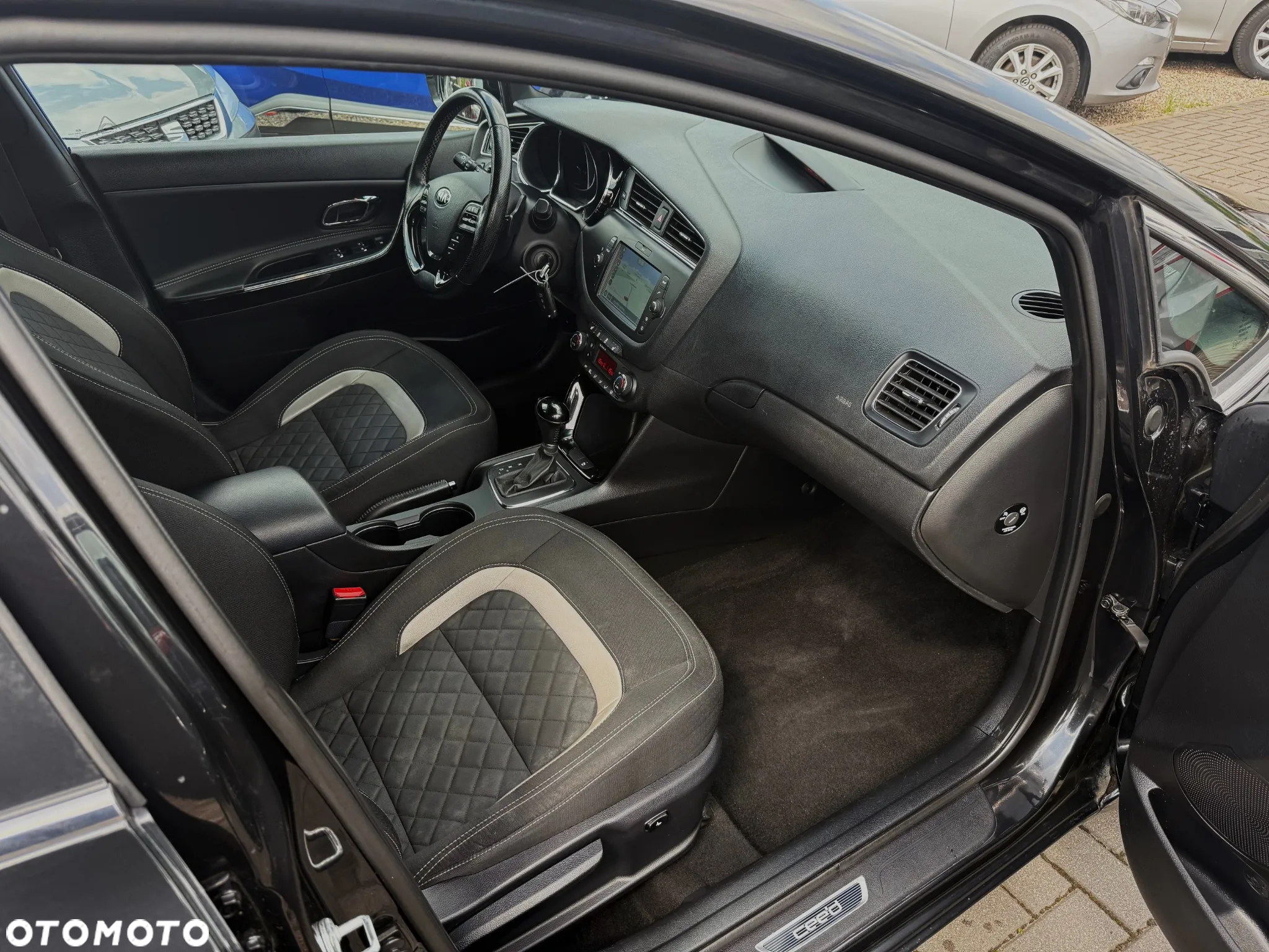 Kia Ceed 1.6 CRDi 136 DCT ISG SW GT Line - 13