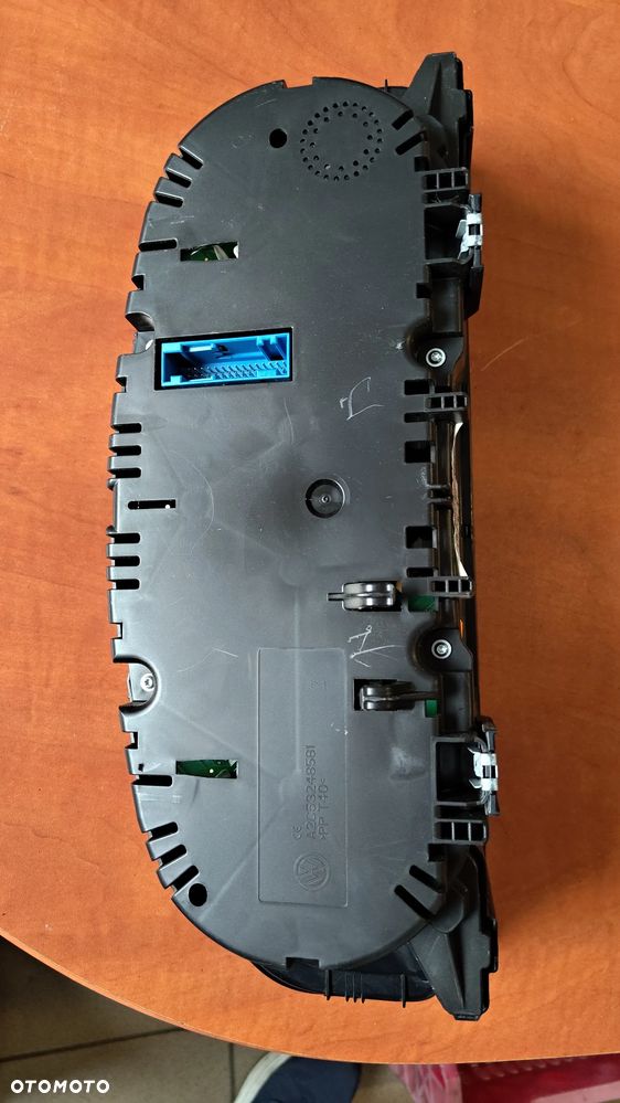 Licznik zegary prędkościomierz VW T5 LIFT 7E0920860A - 3