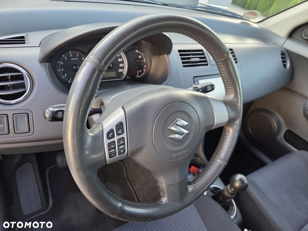 Suzuki Swift - 23