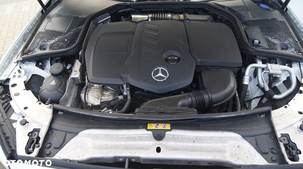 Mercedes-Benz Klasa C 220 d T 9G-TRONIC AMG Line - 39