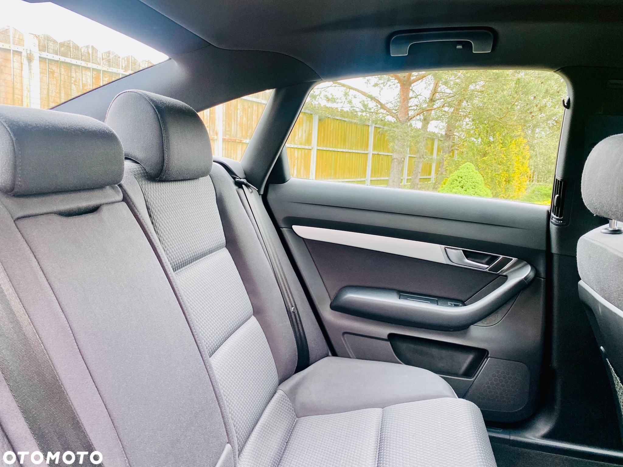 Audi A6 2.4 - 37