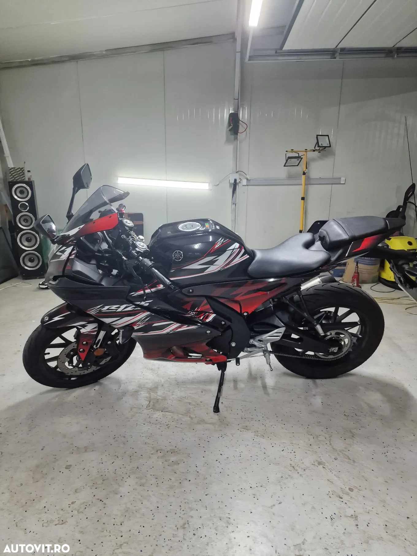Yamaha YZF-R 125 - 2