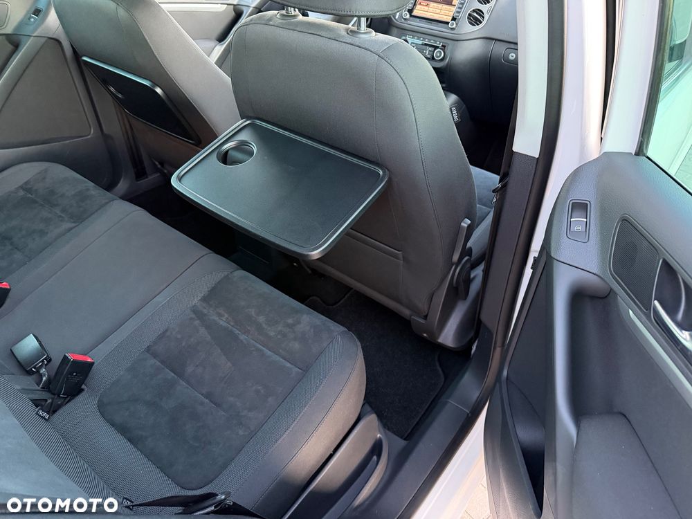 Volkswagen Tiguan - 13