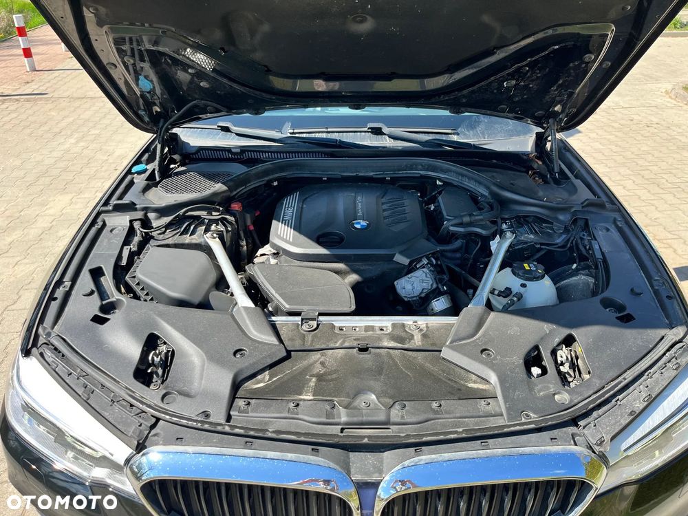 BMW Seria 5 520d Sport Line sport - 10