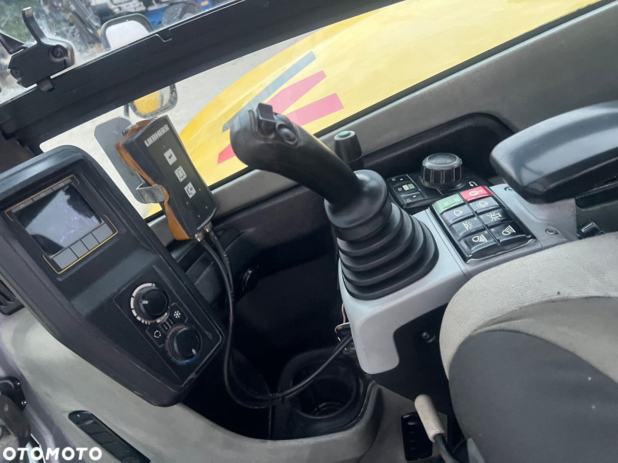 Wacker Neuson Koparka gąsienicowa 3xRAMIE łamane Wacker Neuson Et 90 KLIMA Deutz hydrozłącze hydrauliczne Liebherr SW33 LIKUFIX SWA33 + pilot auto hydrauliki 3 x łyżki org Liebherr 9 ton ET90 gumowe gasiennice 1 wł Cat 308 Jcb Yanmar atlas TEREX Liebherr złącze - 31