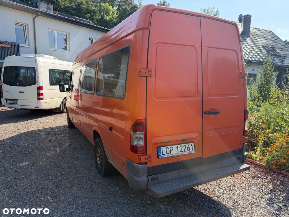 Mercedes-Benz Sprinter - 6