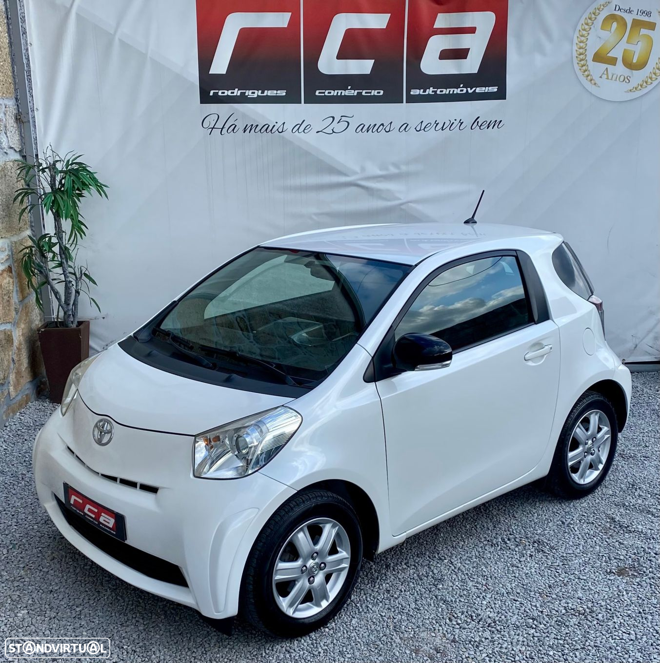 Toyota iQ 1.4 D-4D 2 NAVI+Bluetooth - 17