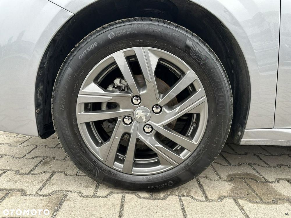 Peugeot 208 1.2 PureTech Like S&S - 18